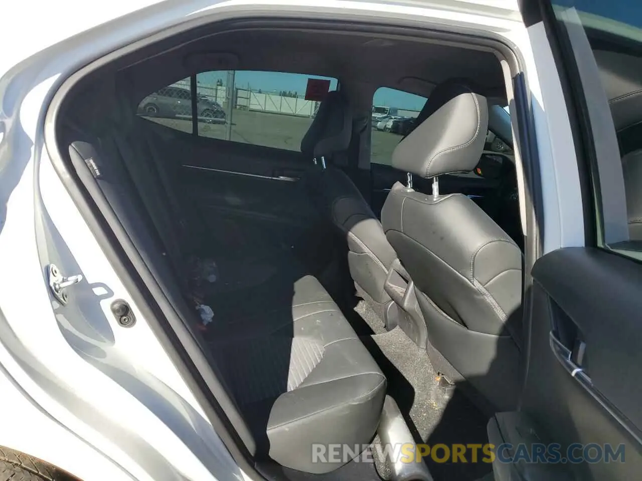 10 Photograph of a damaged car 4T1G11AK1RU191513 TOYOTA CAMRY 2024