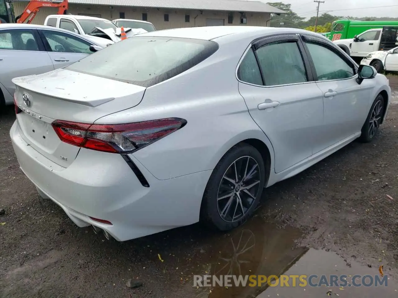 3 Фотография поврежденного автомобиля 4T1G11AK1RU234795 TOYOTA CAMRY 2024