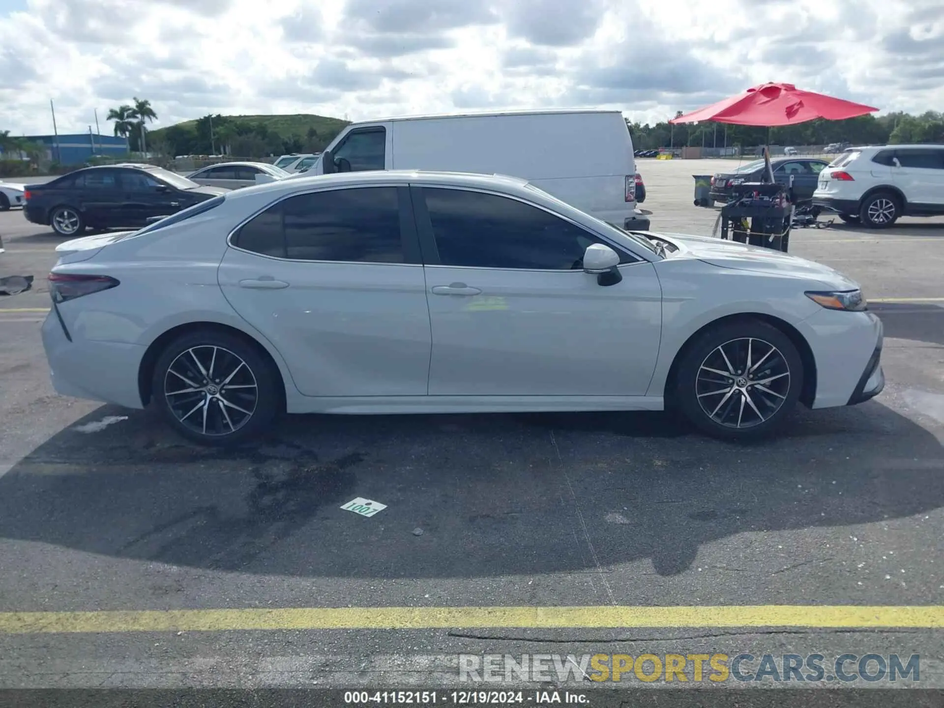 13 Photograph of a damaged car 4T1G11AK1RU238569 TOYOTA CAMRY 2024