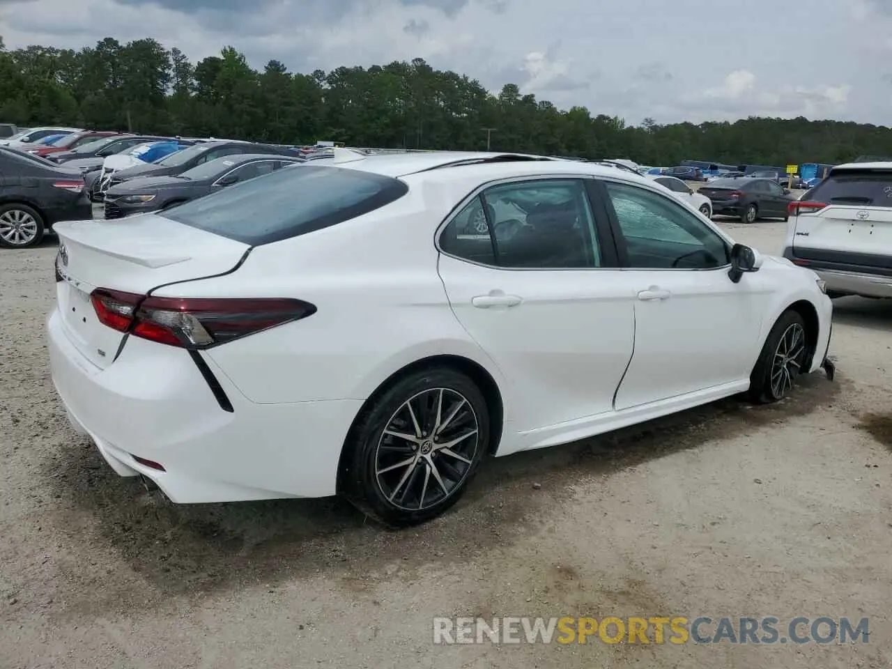 3 Photograph of a damaged car 4T1G11AK1RU256473 TOYOTA CAMRY 2024