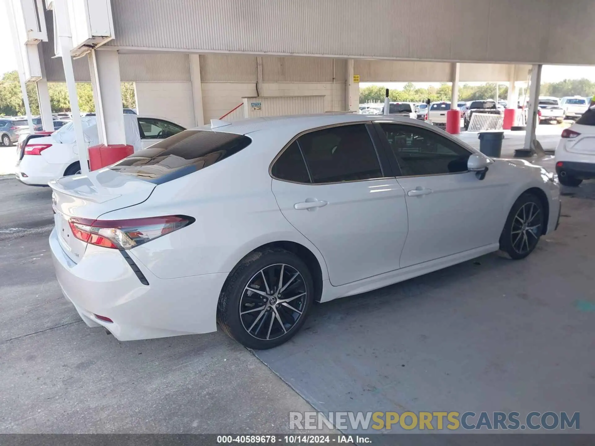 4 Photograph of a damaged car 4T1G11AK2RU258426 TOYOTA CAMRY 2024
