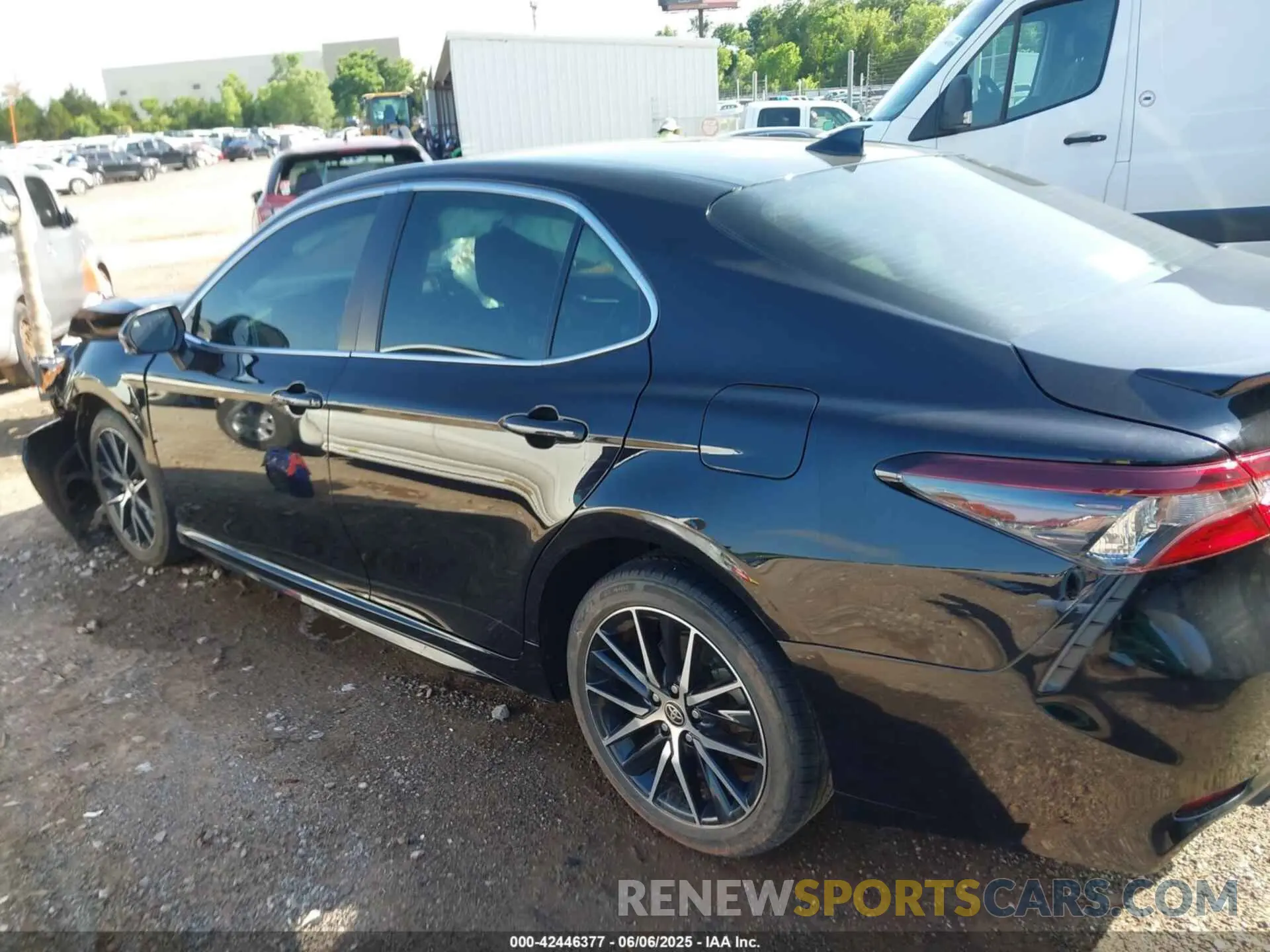 14 Photograph of a damaged car 4T1G11AK2RU262508 TOYOTA CAMRY 2024