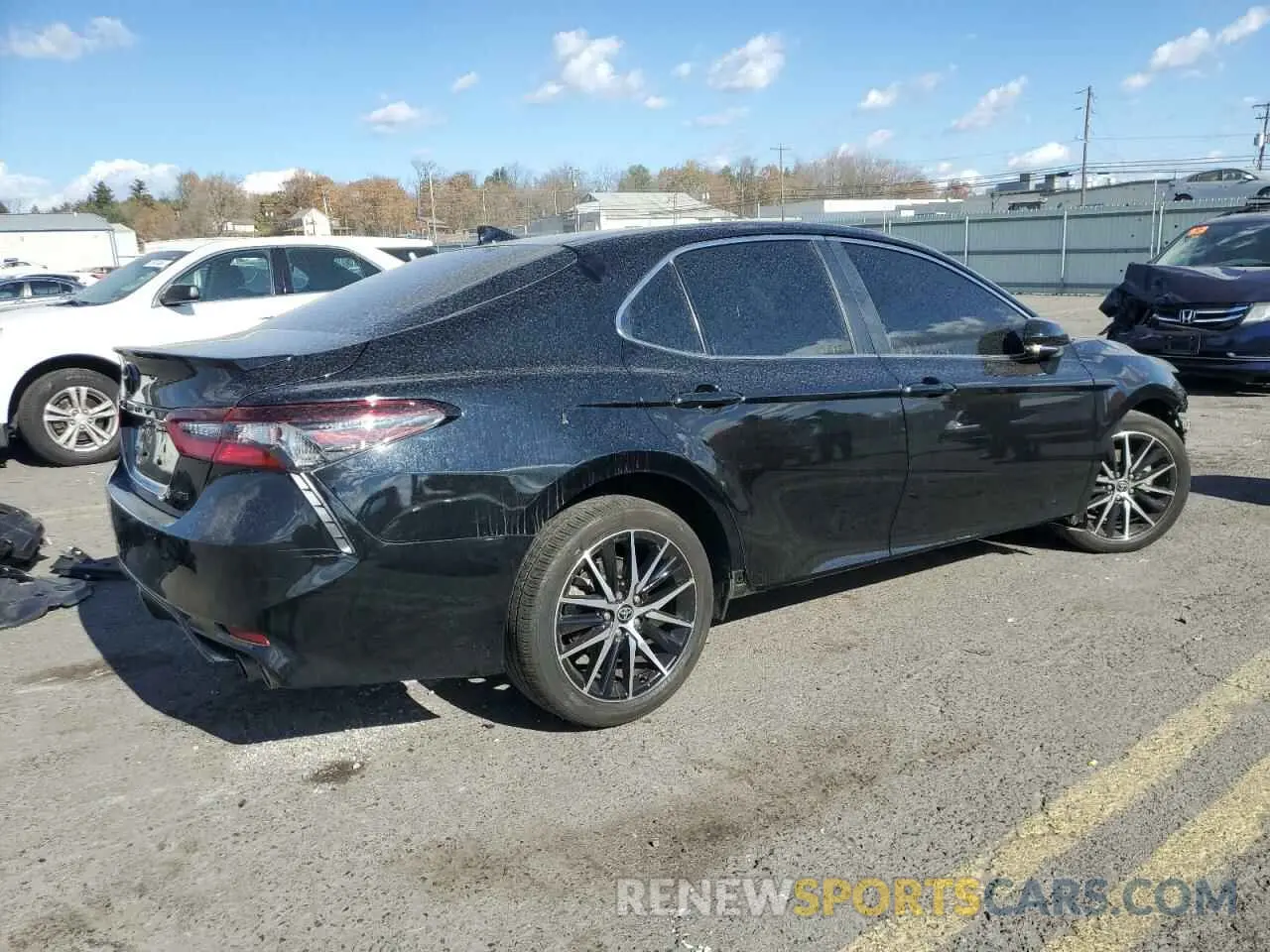 3 Фотография поврежденного автомобиля 4T1G11AK2RU887104 TOYOTA CAMRY 2024