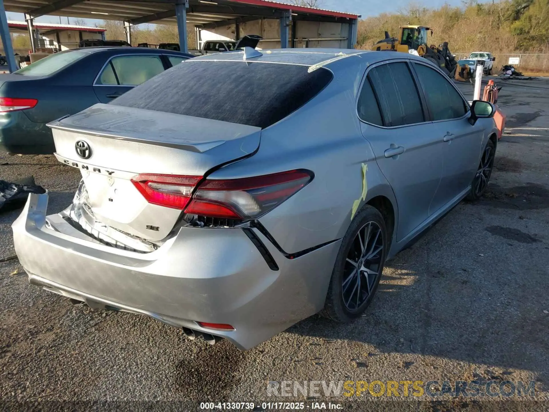 4 Фотография поврежденного автомобиля 4T1G11AK3RU209378 TOYOTA CAMRY 2024