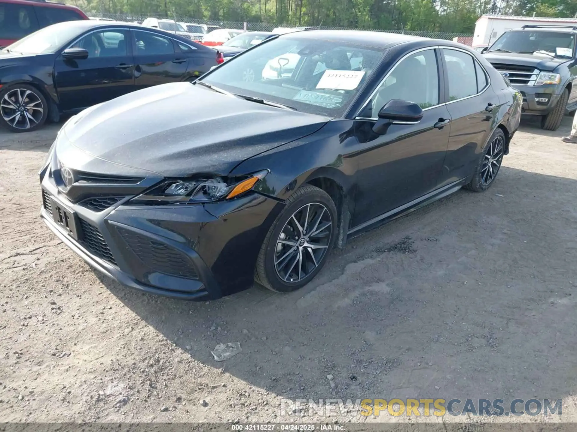 2 Фотография поврежденного автомобиля 4T1G11AK3RU259780 TOYOTA CAMRY 2024