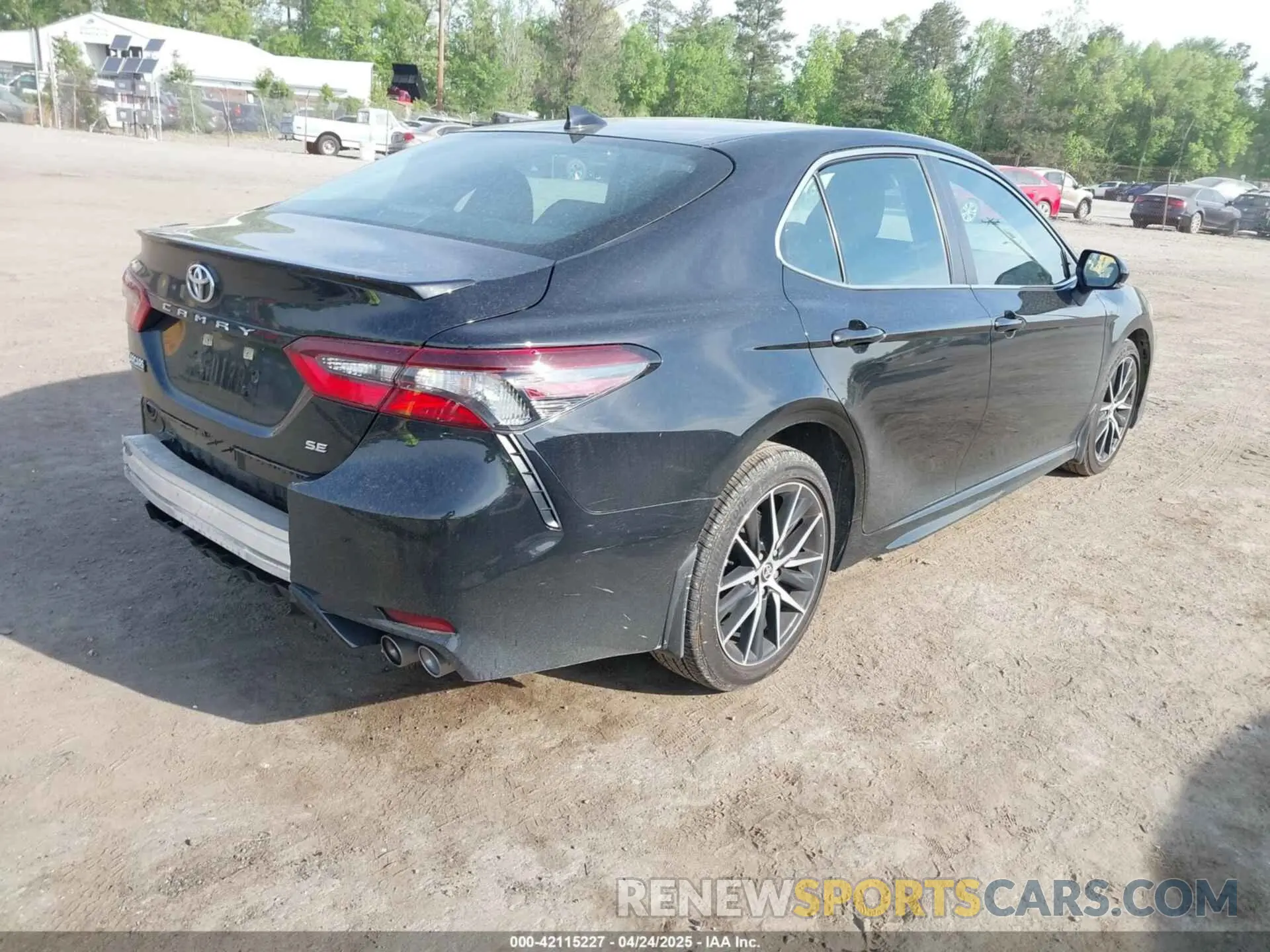 4 Фотография поврежденного автомобиля 4T1G11AK3RU259780 TOYOTA CAMRY 2024