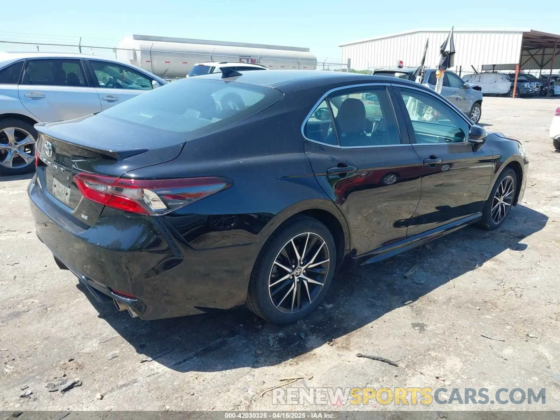 4 Фотография поврежденного автомобиля 4T1G11AK3RU904850 TOYOTA CAMRY 2024