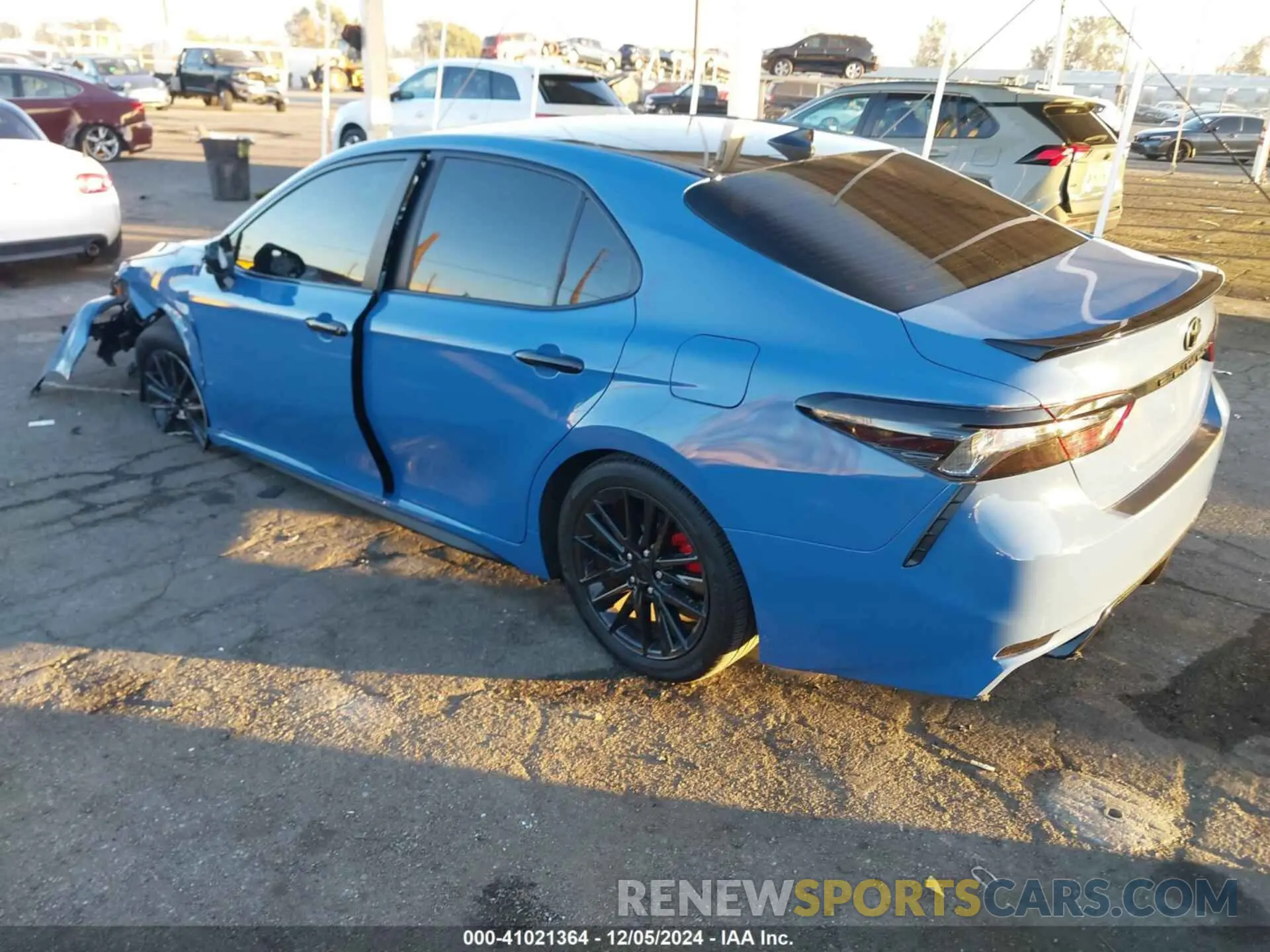 3 Фотография поврежденного автомобиля 4T1G11AK3RU913256 TOYOTA CAMRY 2024