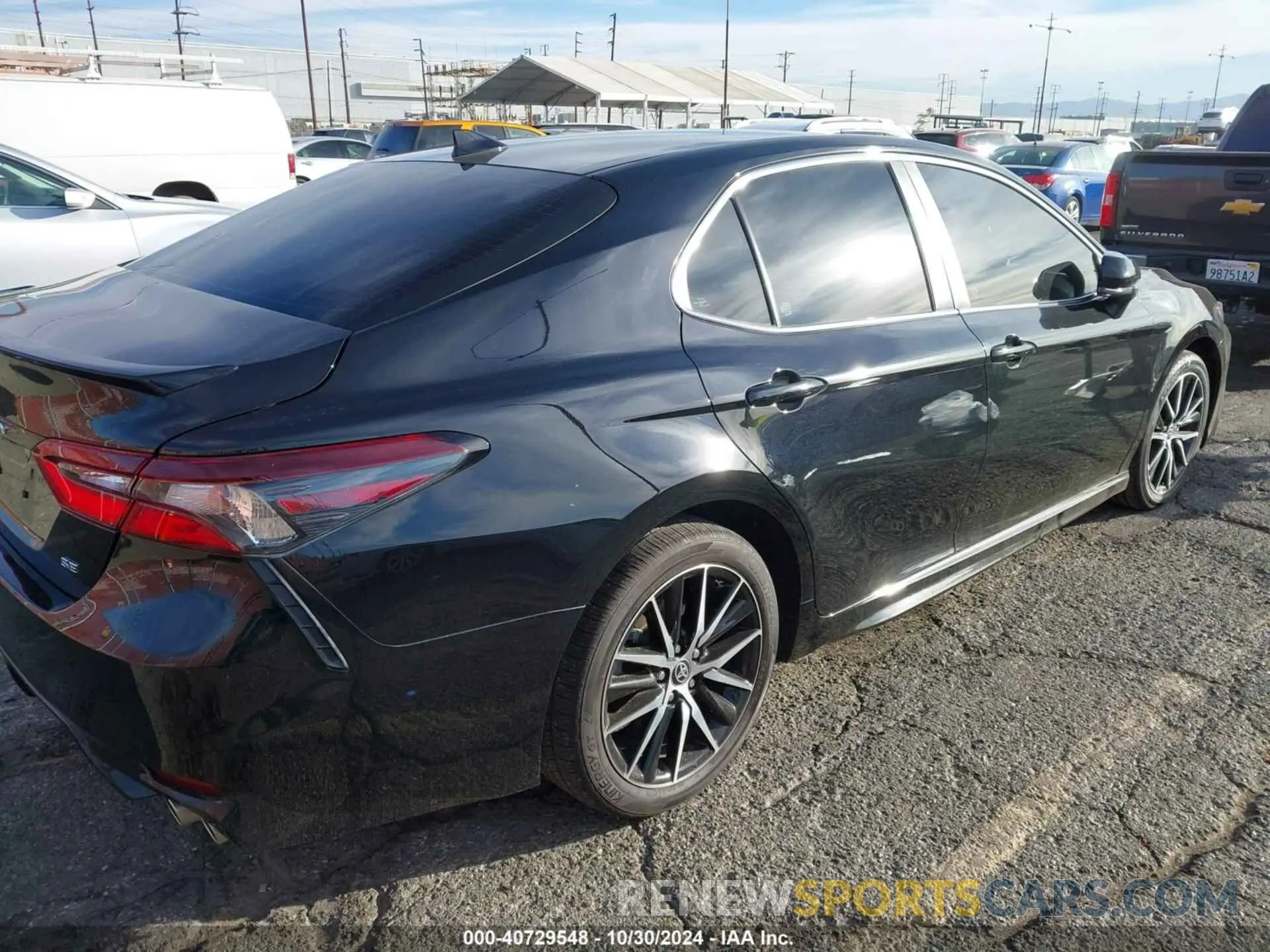 4 Фотография поврежденного автомобиля 4T1G11AK4RU853083 TOYOTA CAMRY 2024