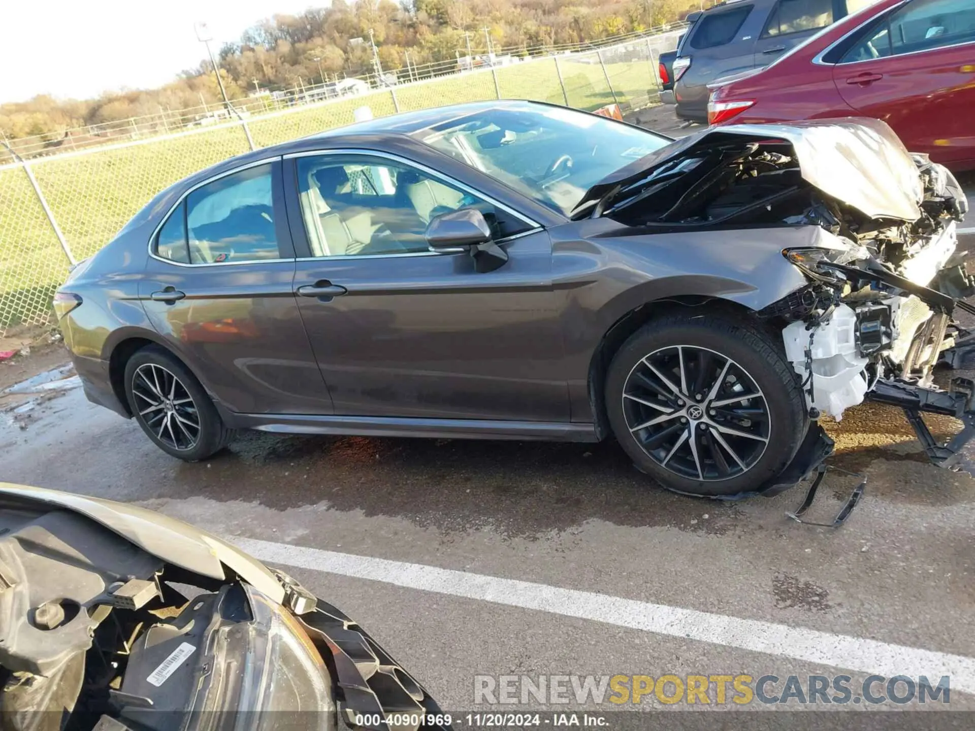 13 Фотография поврежденного автомобиля 4T1G11AK4RU898752 TOYOTA CAMRY 2024