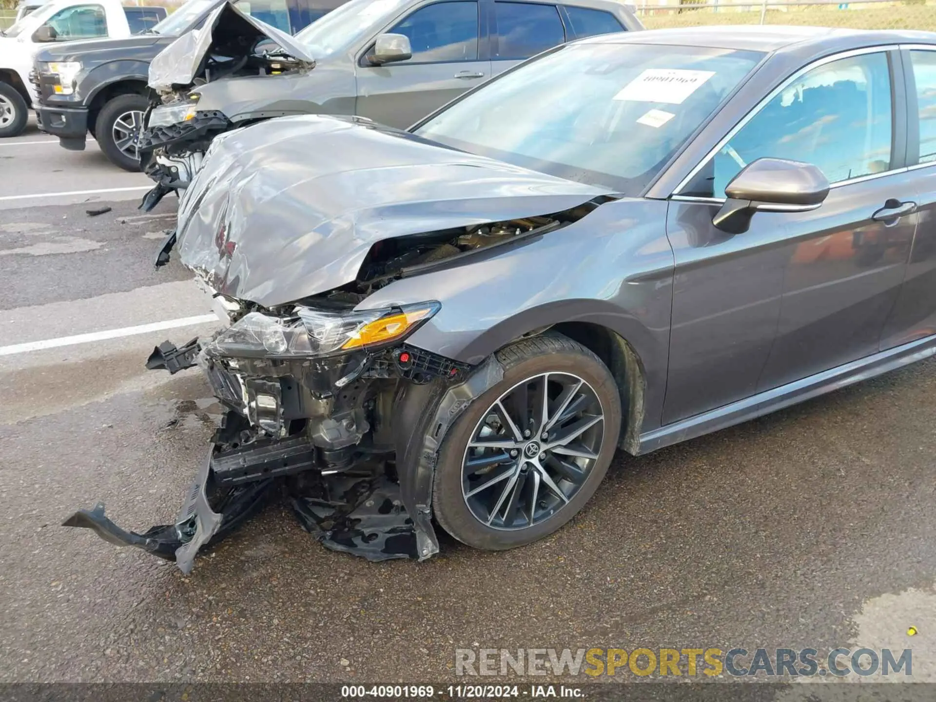 18 Фотография поврежденного автомобиля 4T1G11AK4RU898752 TOYOTA CAMRY 2024