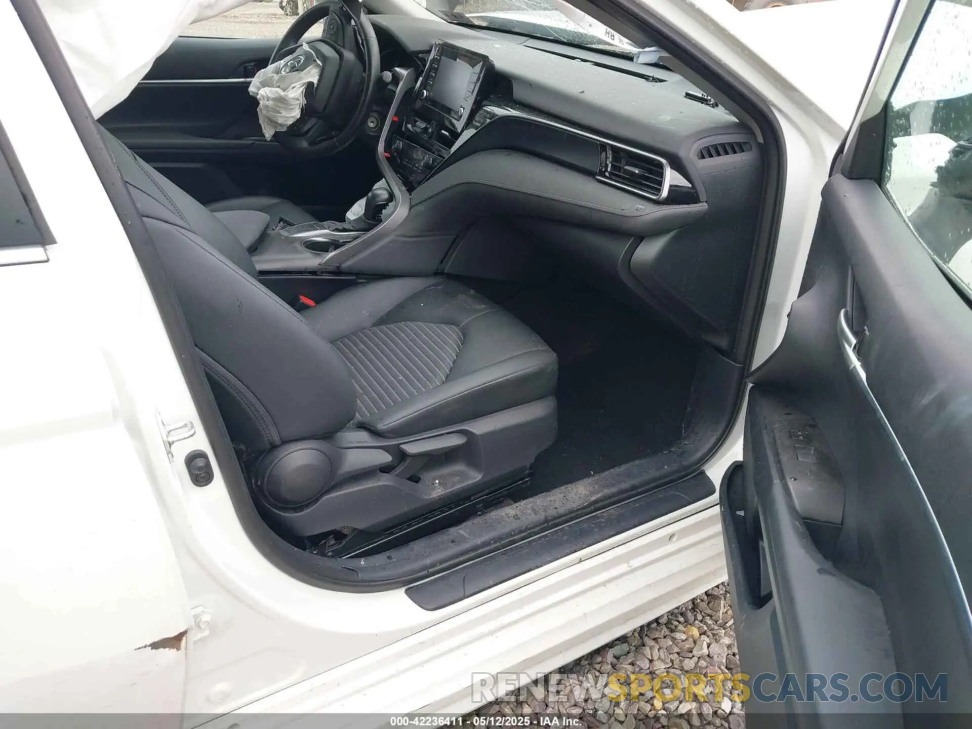 5 Photograph of a damaged car 4T1G11AK5RU212816 TOYOTA CAMRY 2024