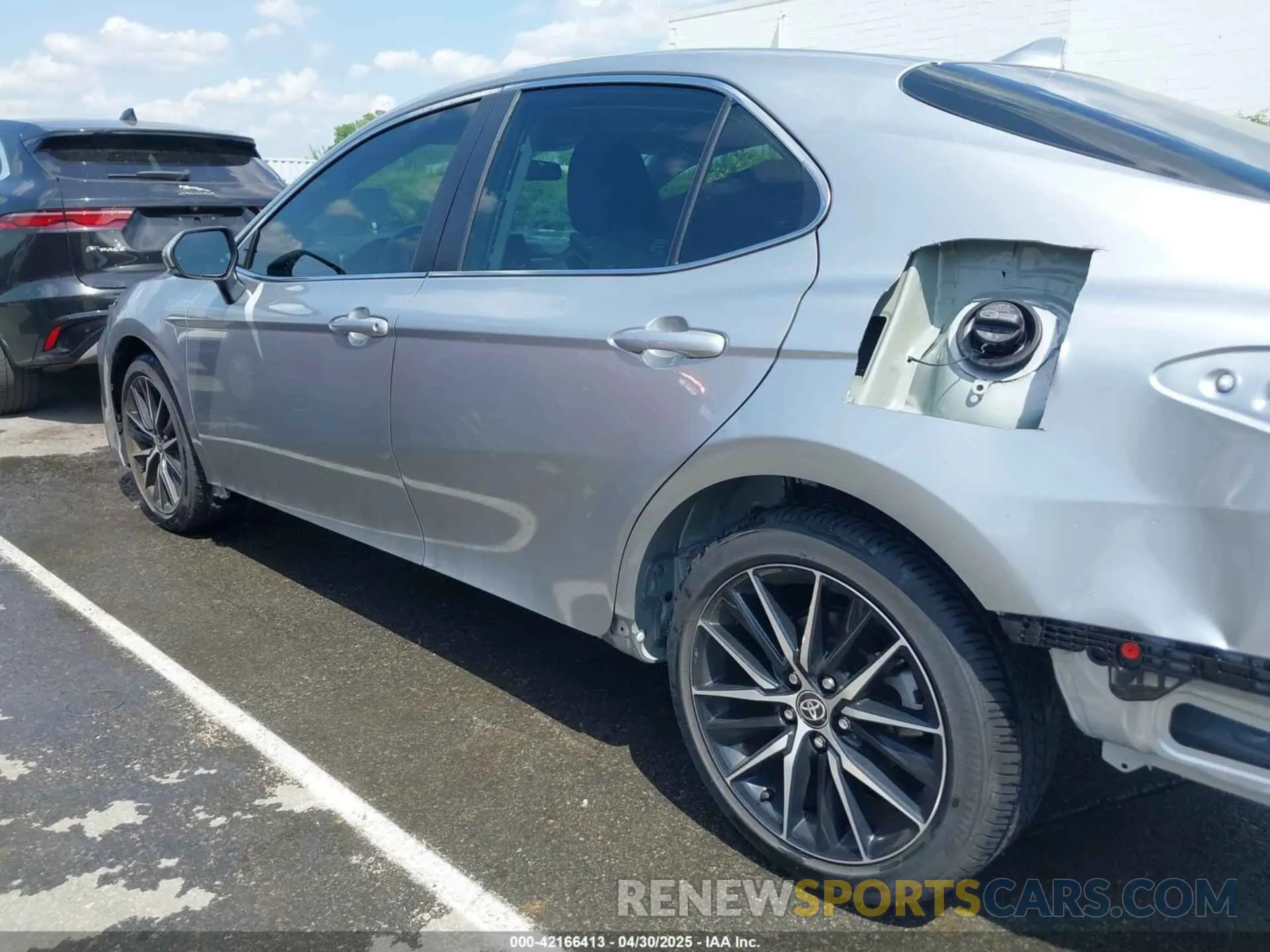 18 Photograph of a damaged car 4T1G11AK5RU213531 TOYOTA CAMRY 2024