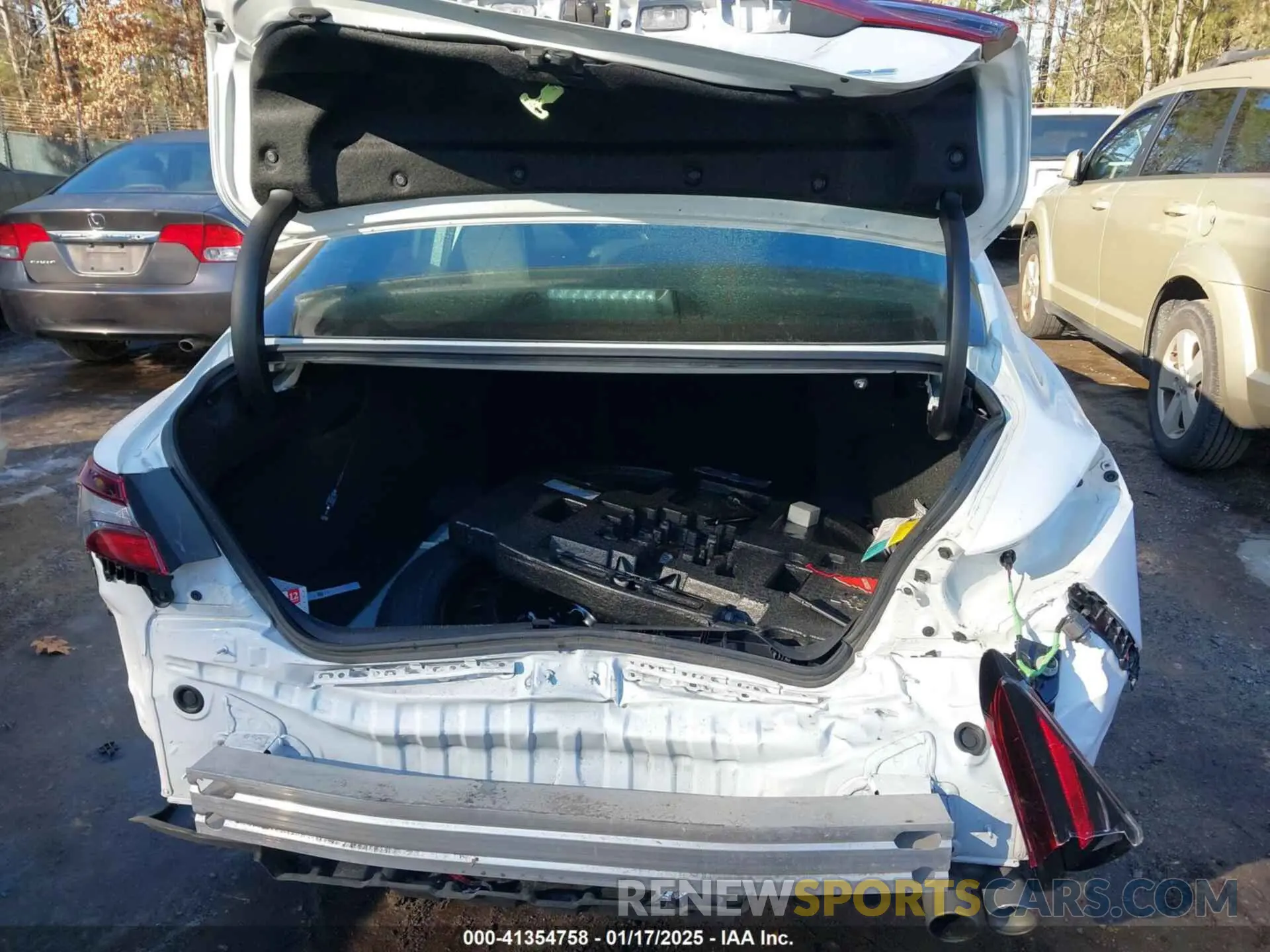 17 Photograph of a damaged car 4T1G11AK5RU243385 TOYOTA CAMRY 2024