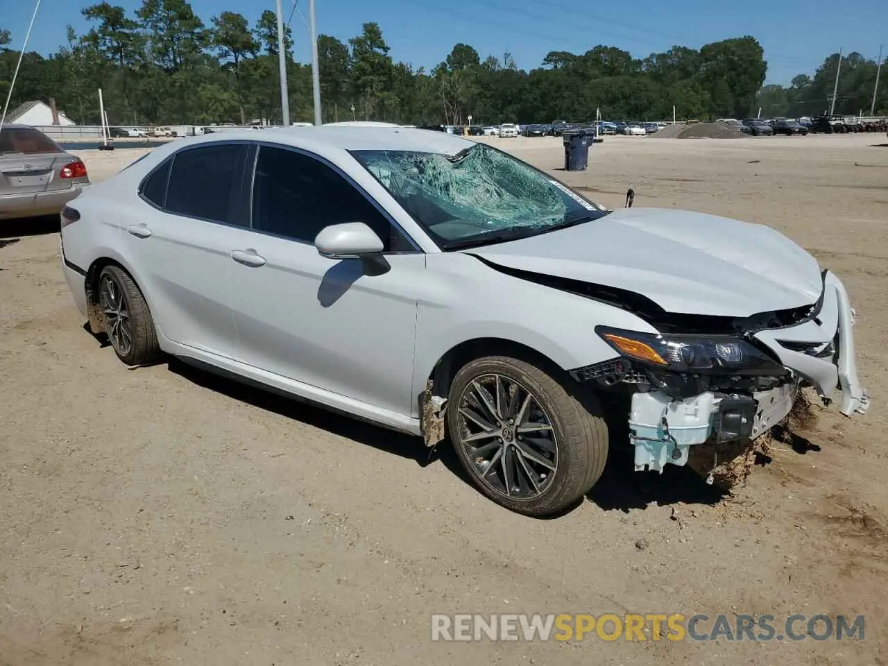 4 Photograph of a damaged car 4T1G11AK5RU260509 TOYOTA CAMRY 2024