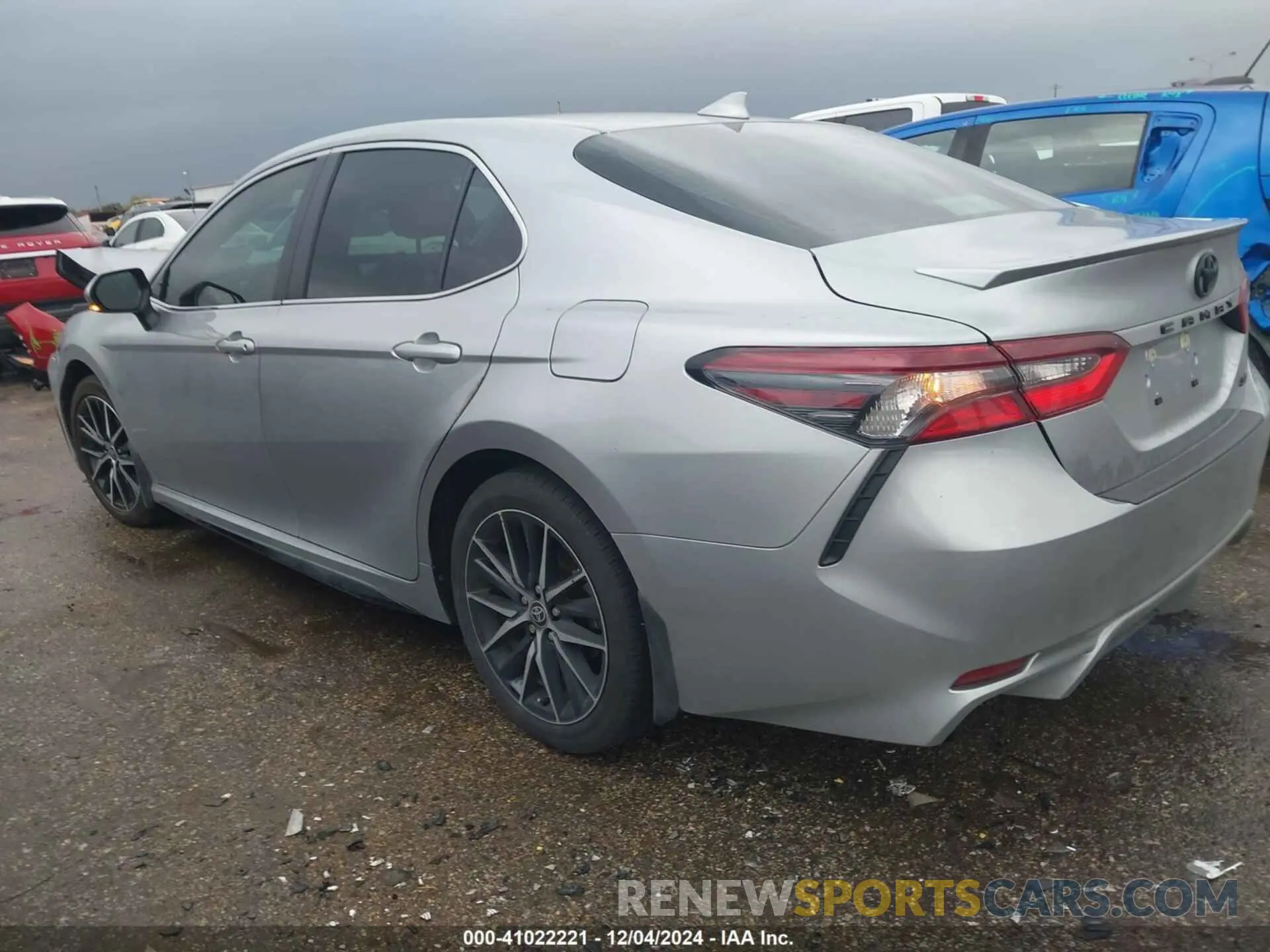 3 Фотография поврежденного автомобиля 4T1G11AK5RU912867 TOYOTA CAMRY 2024