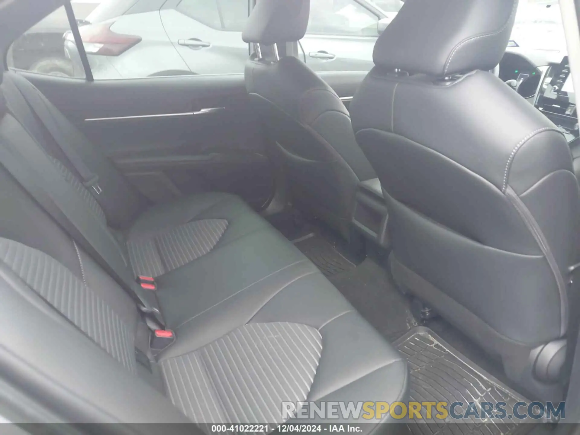 8 Фотография поврежденного автомобиля 4T1G11AK5RU912867 TOYOTA CAMRY 2024