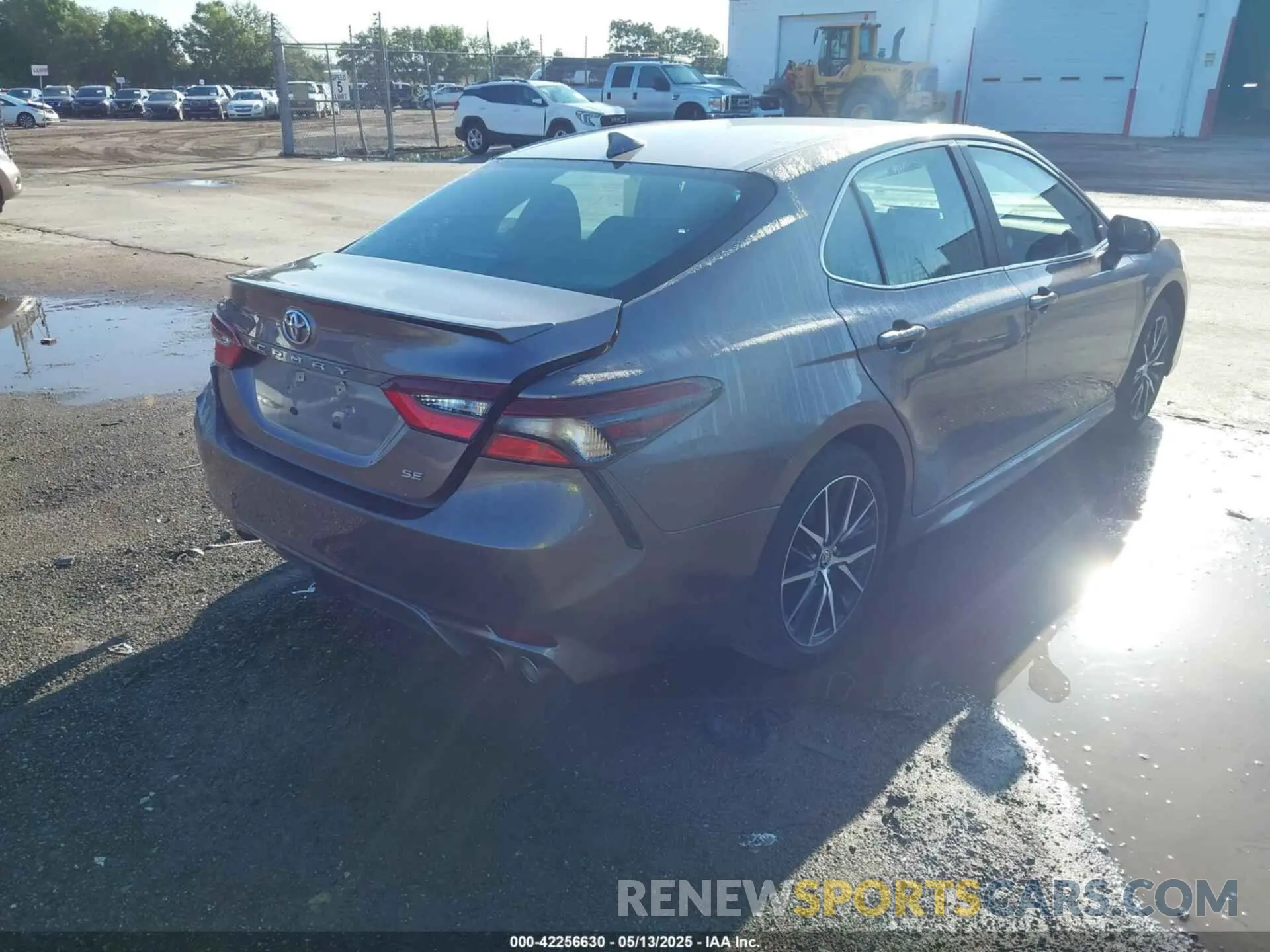 4 Фотография поврежденного автомобиля 4T1G11AK6RU239071 TOYOTA CAMRY 2024