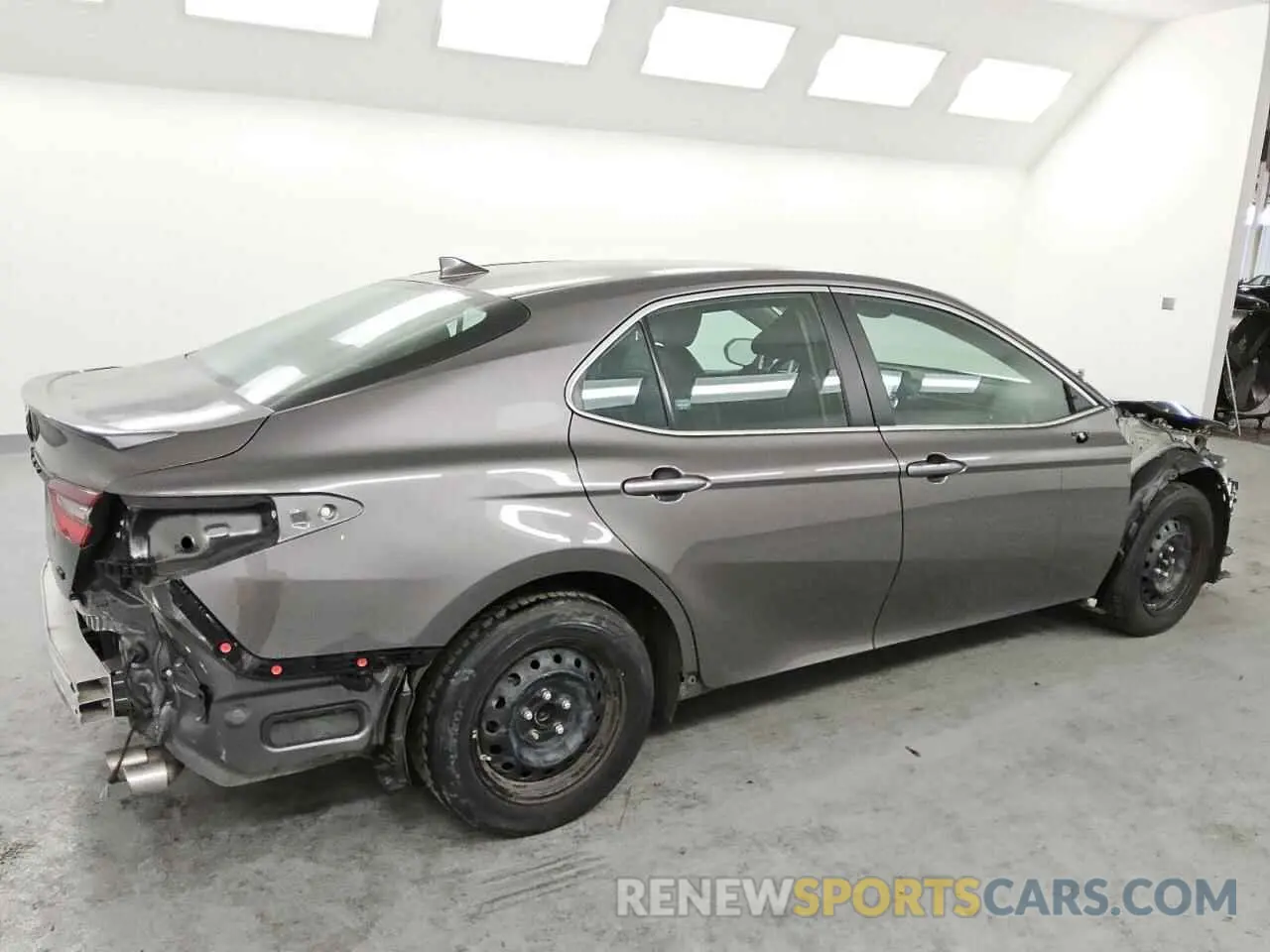 3 Фотография поврежденного автомобиля 4T1G11AK6RU848466 TOYOTA CAMRY 2024