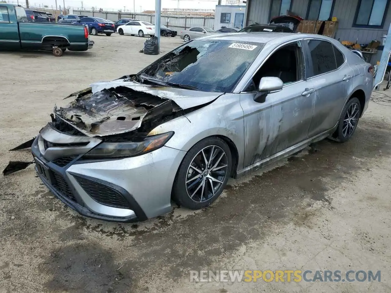 1 Фотография поврежденного автомобиля 4T1G11AK6RU859192 TOYOTA CAMRY 2024