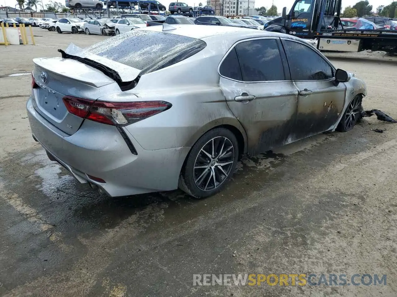 3 Фотография поврежденного автомобиля 4T1G11AK6RU859192 TOYOTA CAMRY 2024
