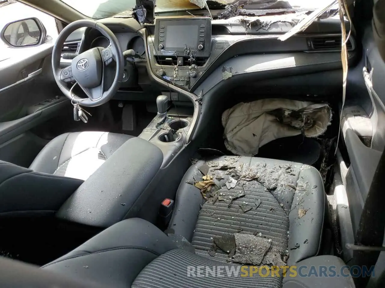 8 Фотография поврежденного автомобиля 4T1G11AK6RU859192 TOYOTA CAMRY 2024