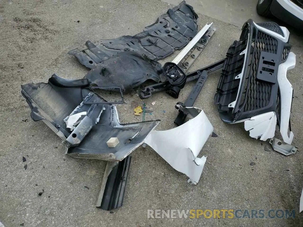 12 Фотография поврежденного автомобиля 4T1G11AK7RU191905 TOYOTA CAMRY 2024