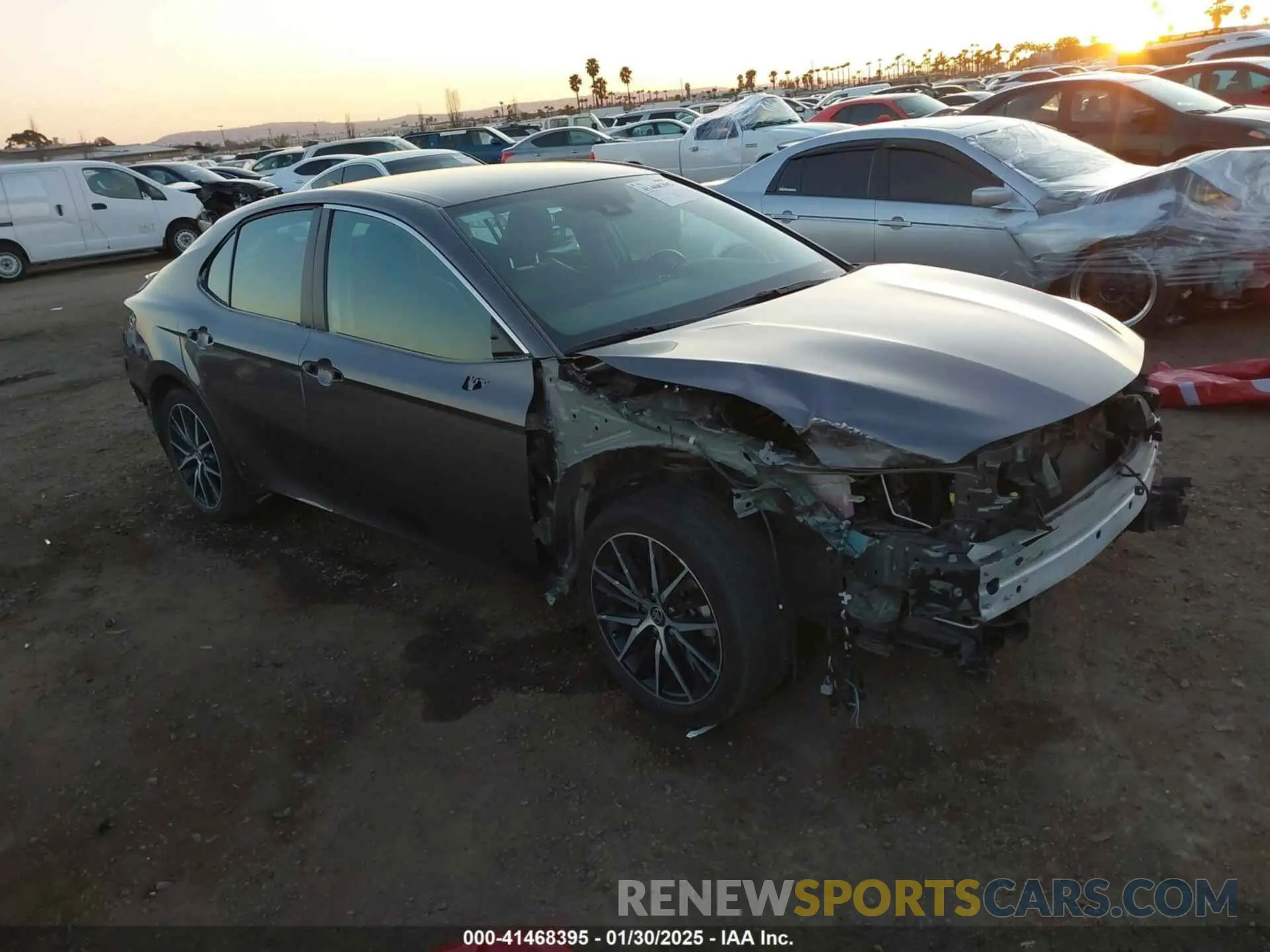 1 Фотография поврежденного автомобиля 4T1G11AK7RU868614 TOYOTA CAMRY 2024