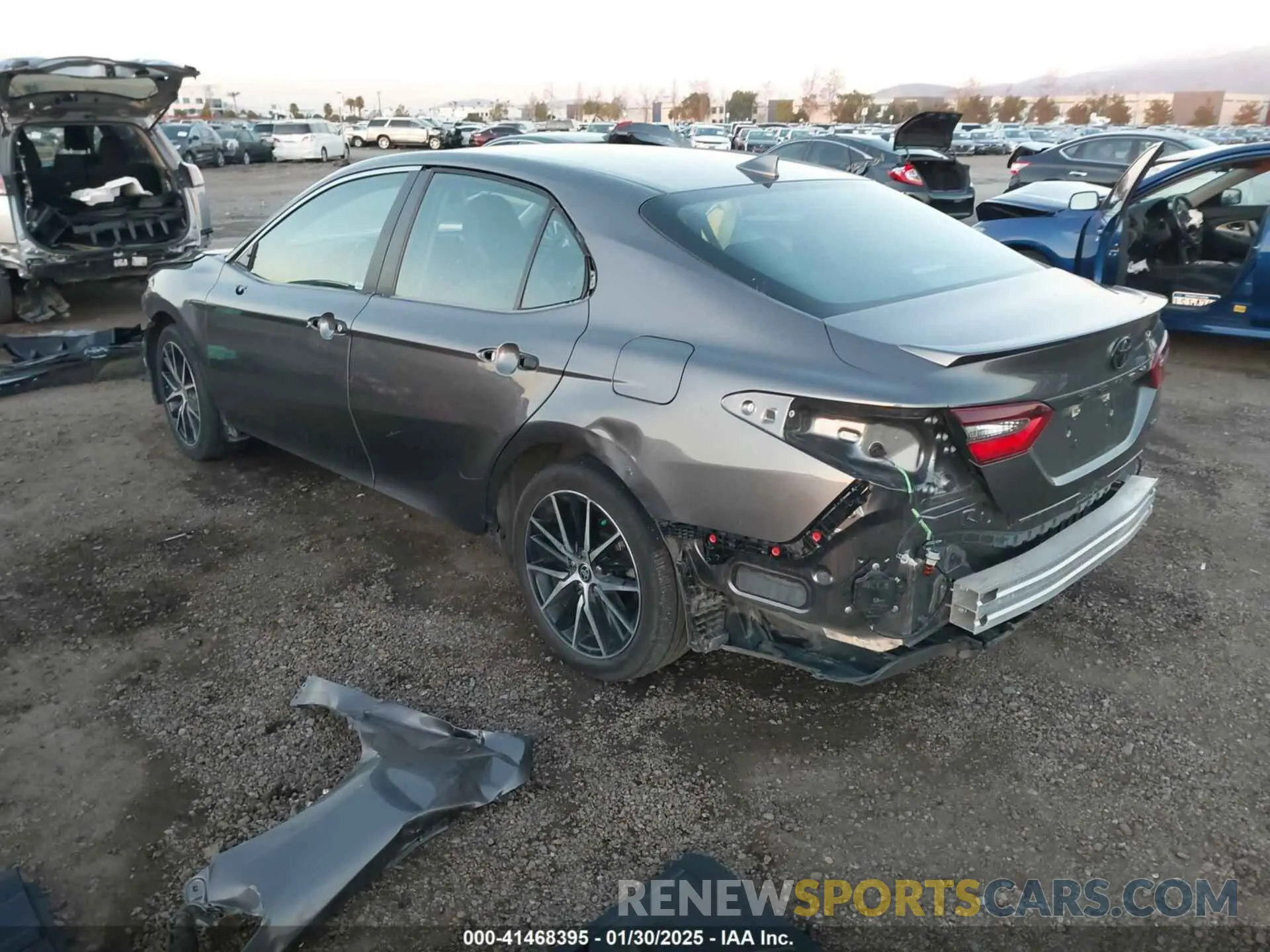 3 Фотография поврежденного автомобиля 4T1G11AK7RU868614 TOYOTA CAMRY 2024