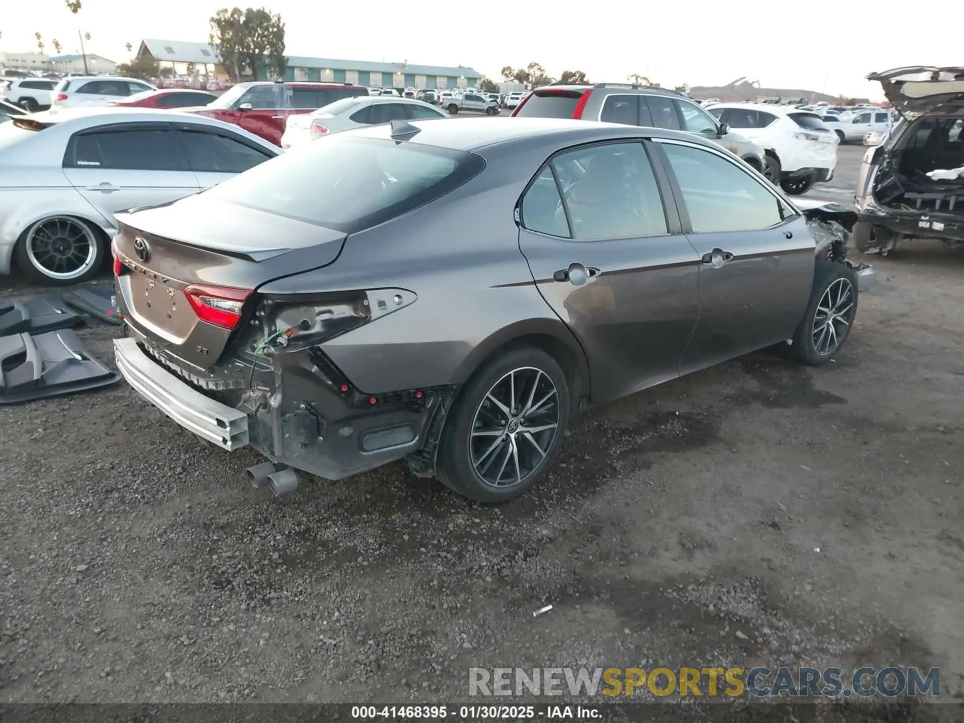 4 Фотография поврежденного автомобиля 4T1G11AK7RU868614 TOYOTA CAMRY 2024