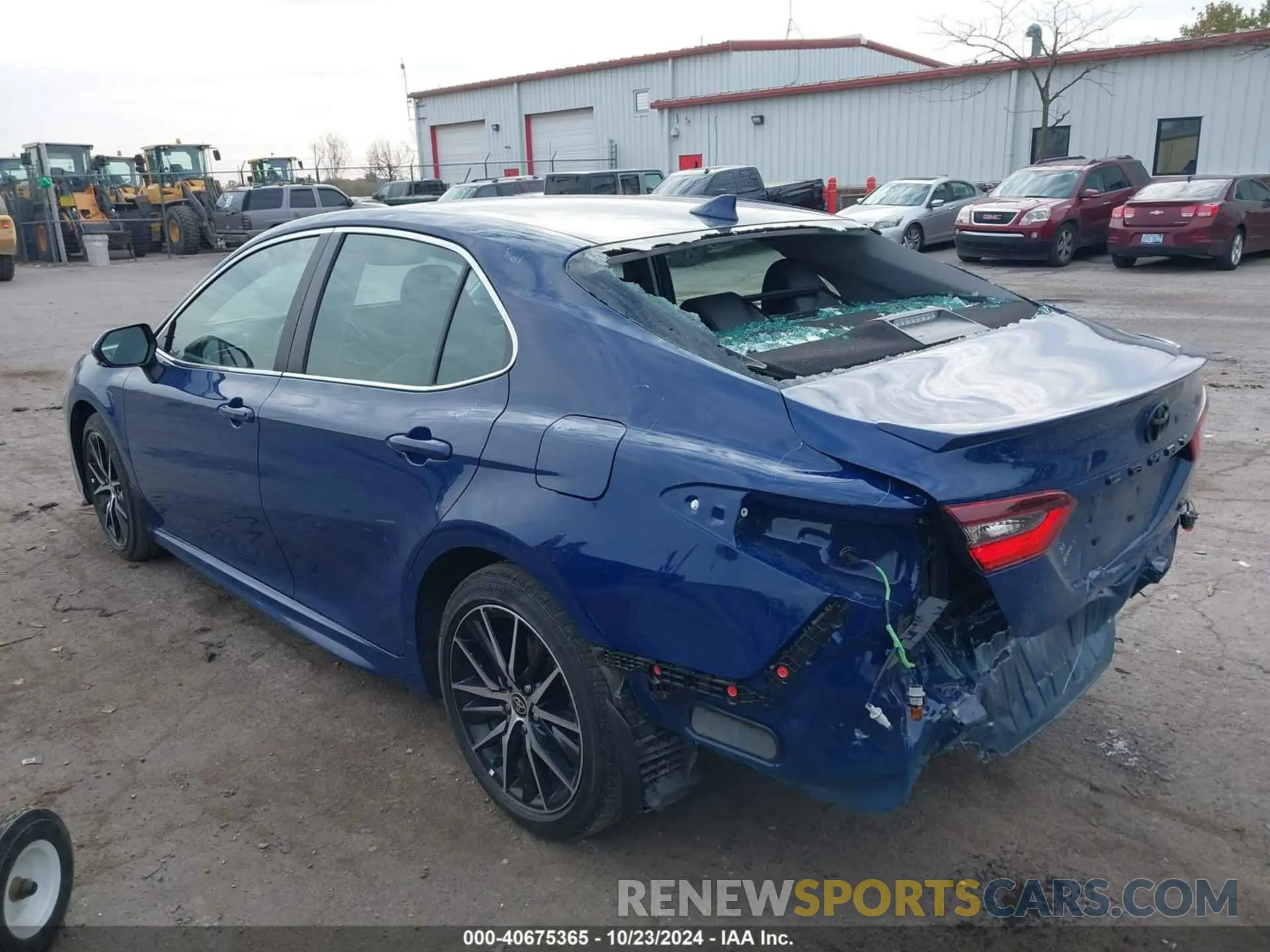 3 Фотография поврежденного автомобиля 4T1G11AK8RU241890 TOYOTA CAMRY 2024
