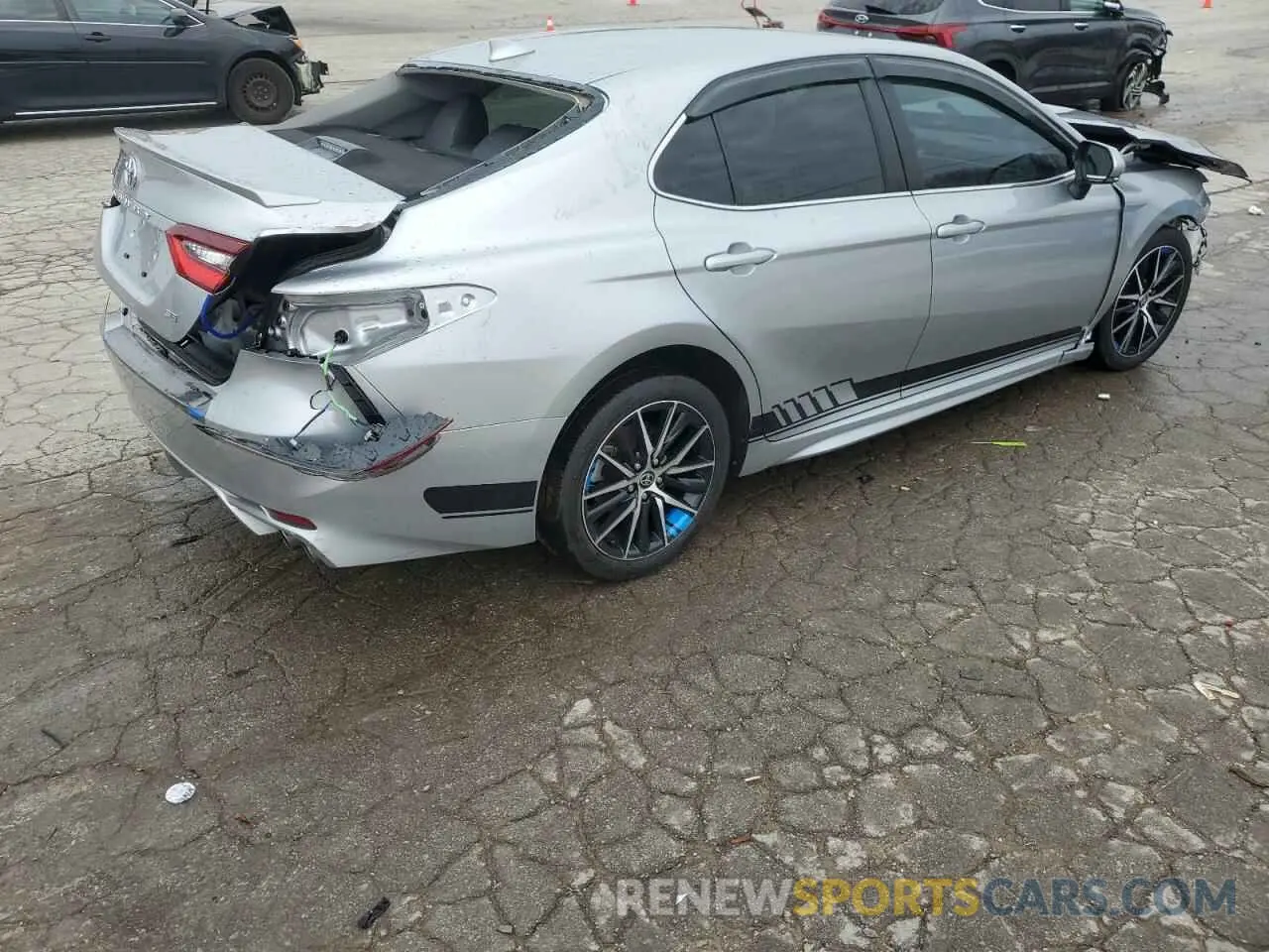 3 Photograph of a damaged car 4T1G11AK8RU899032 TOYOTA CAMRY 2024