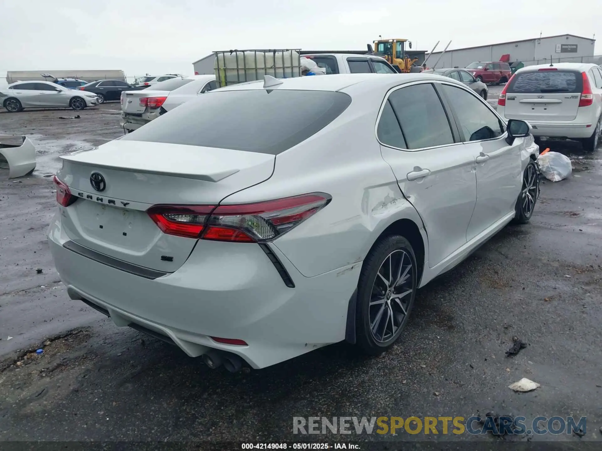 4 Photograph of a damaged car 4T1G11AK9RU217369 TOYOTA CAMRY 2024