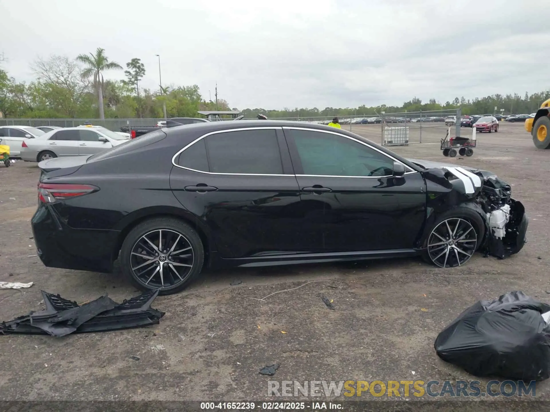 13 Фотография поврежденного автомобиля 4T1G11AK9RU236794 TOYOTA CAMRY 2024