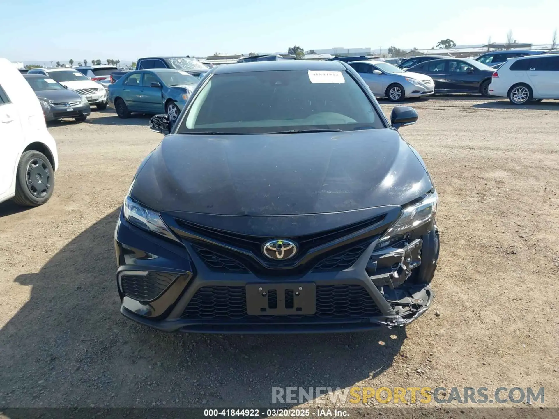 11 Фотография поврежденного автомобиля 4T1G11AK9RU240229 TOYOTA CAMRY 2024