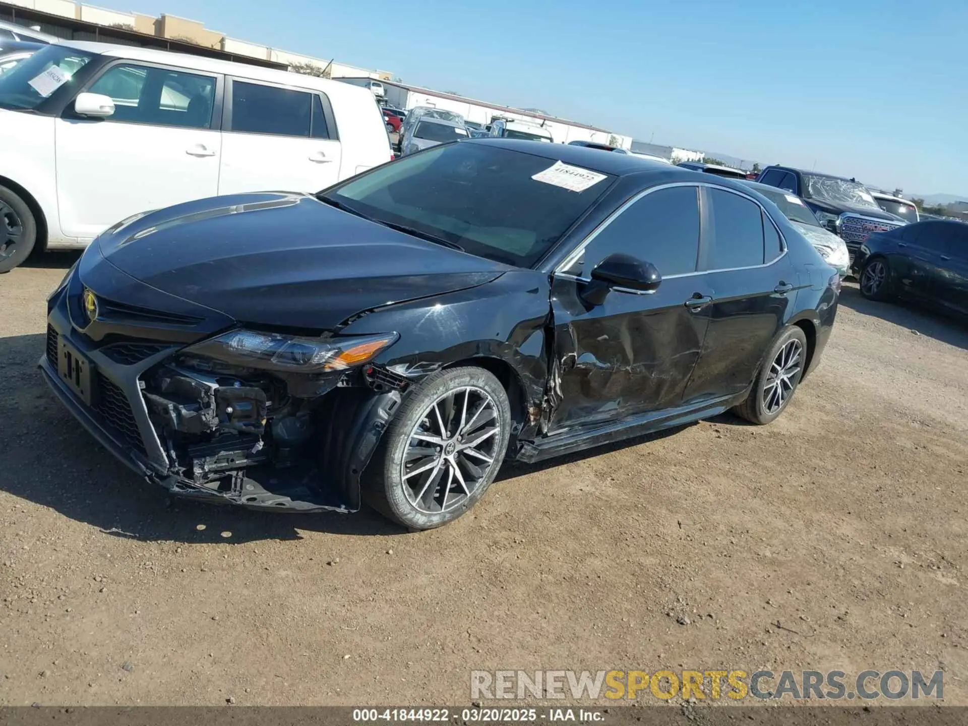 2 Фотография поврежденного автомобиля 4T1G11AK9RU240229 TOYOTA CAMRY 2024