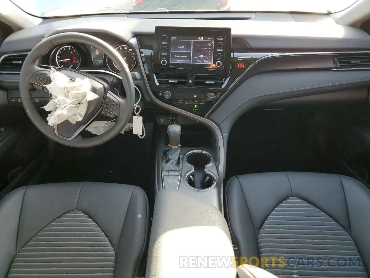 8 Фотография поврежденного автомобиля 4T1G11AK9RU874334 TOYOTA CAMRY 2024