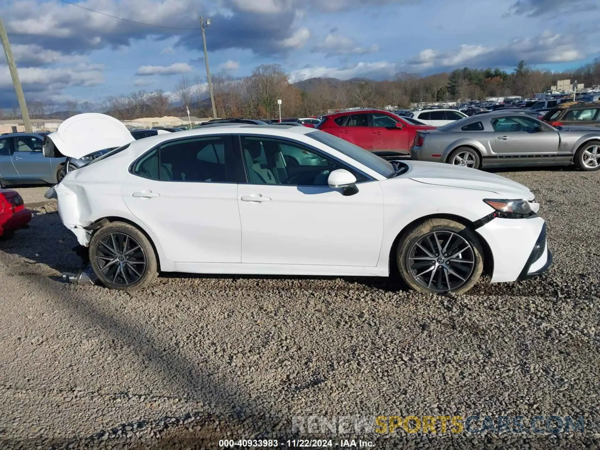13 Фотография поврежденного автомобиля 4T1G11AKXRU245665 TOYOTA CAMRY 2024