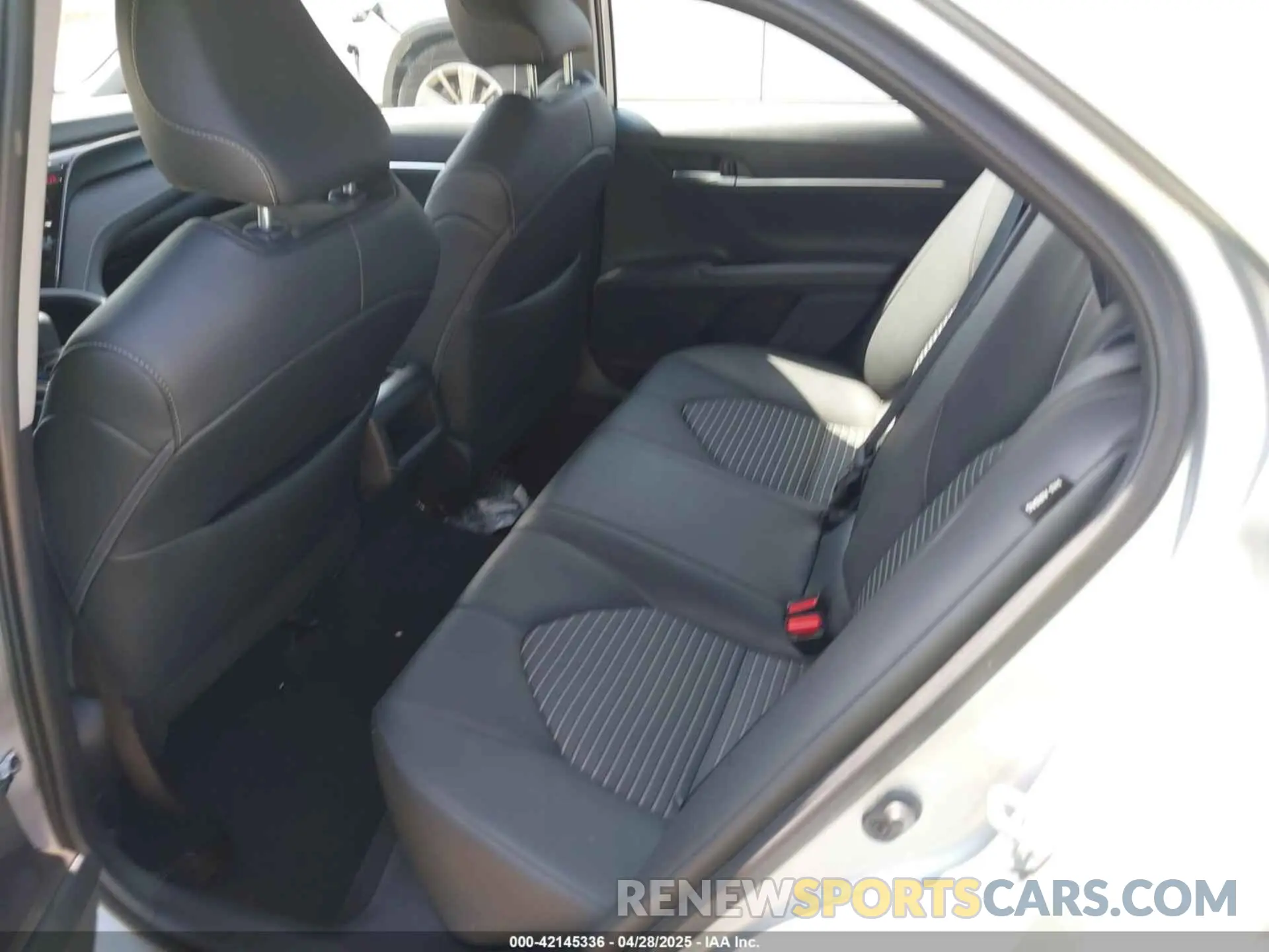 8 Фотография поврежденного автомобиля 4T1G11AKXRU858255 TOYOTA CAMRY 2024