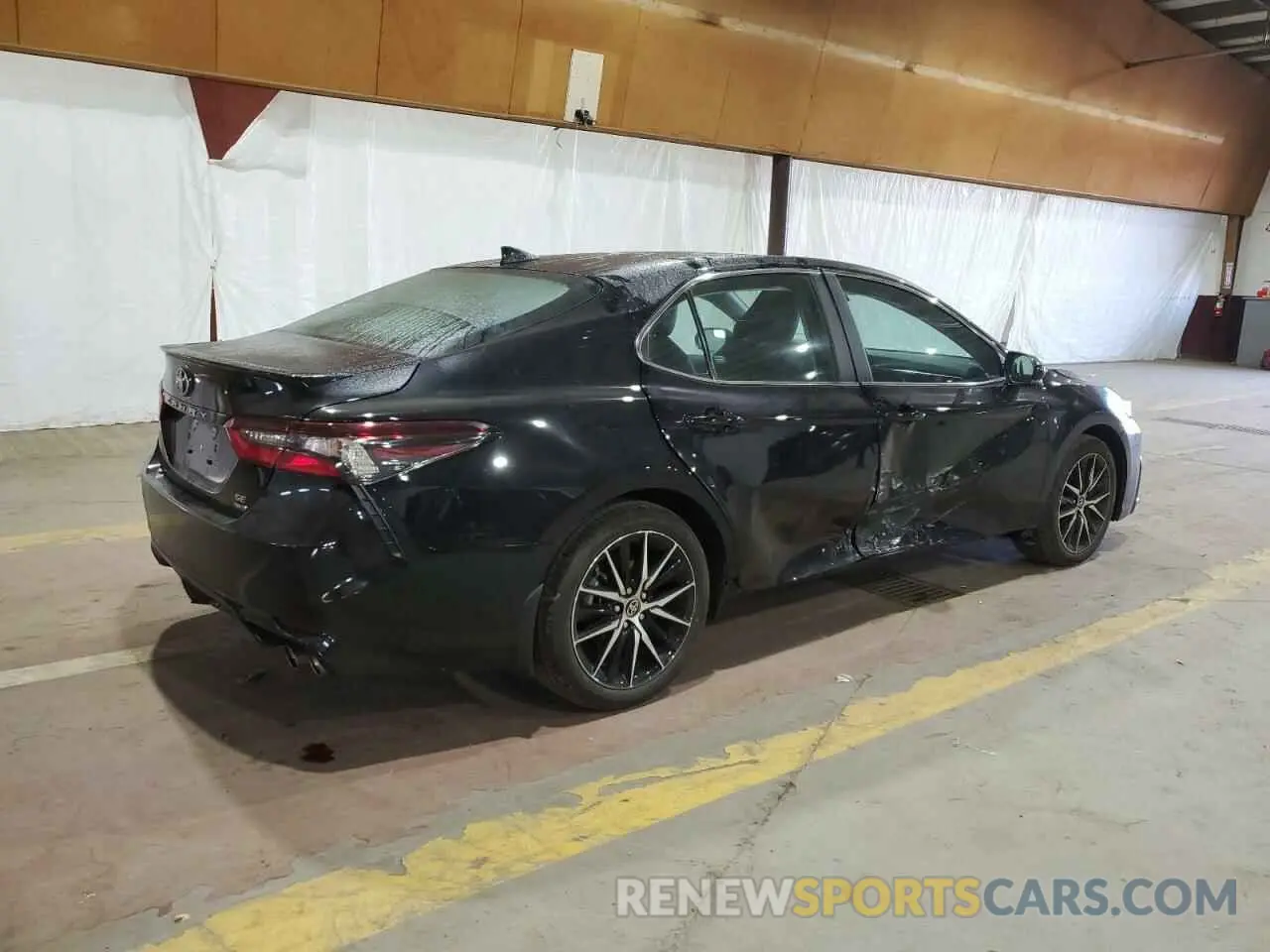 3 Фотография поврежденного автомобиля 4T1G11BK1RU122173 TOYOTA CAMRY 2024