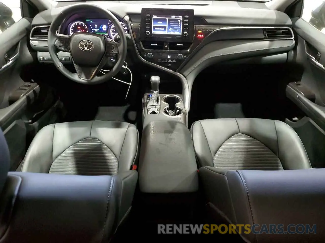 8 Фотография поврежденного автомобиля 4T1G11BK1RU122173 TOYOTA CAMRY 2024