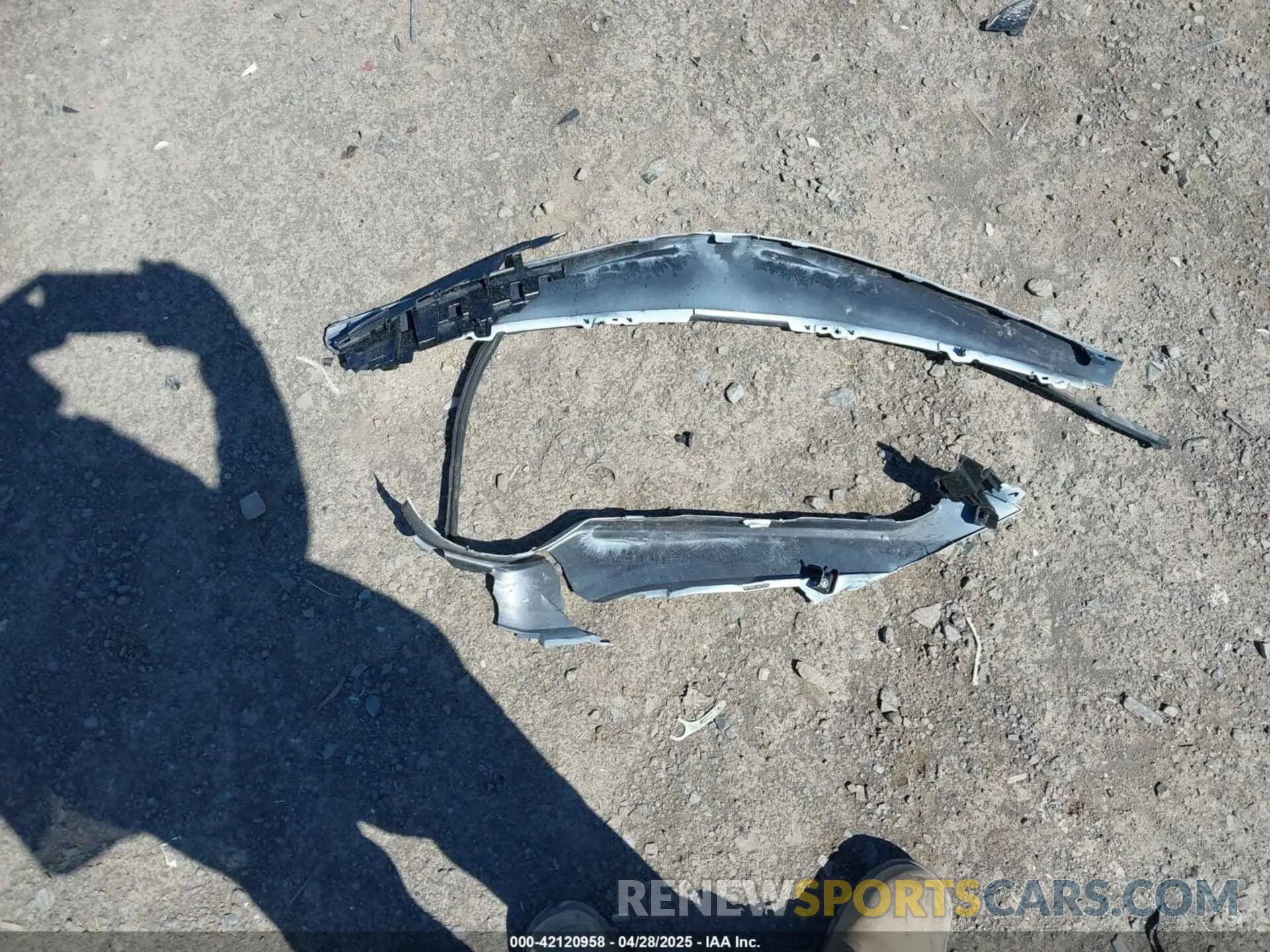 12 Фотография поврежденного автомобиля 4T1G11BK8RU121389 TOYOTA CAMRY 2024