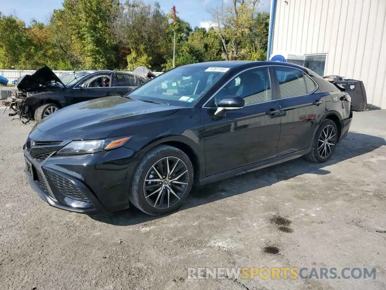 1 Photograph of a damaged car 4T1G11BK9RU121935 TOYOTA CAMRY 2024