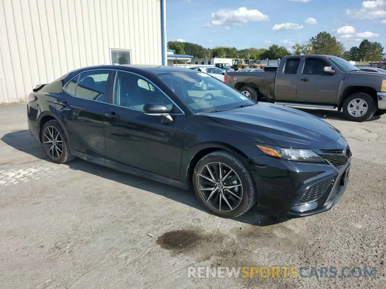 4 Photograph of a damaged car 4T1G11BK9RU121935 TOYOTA CAMRY 2024