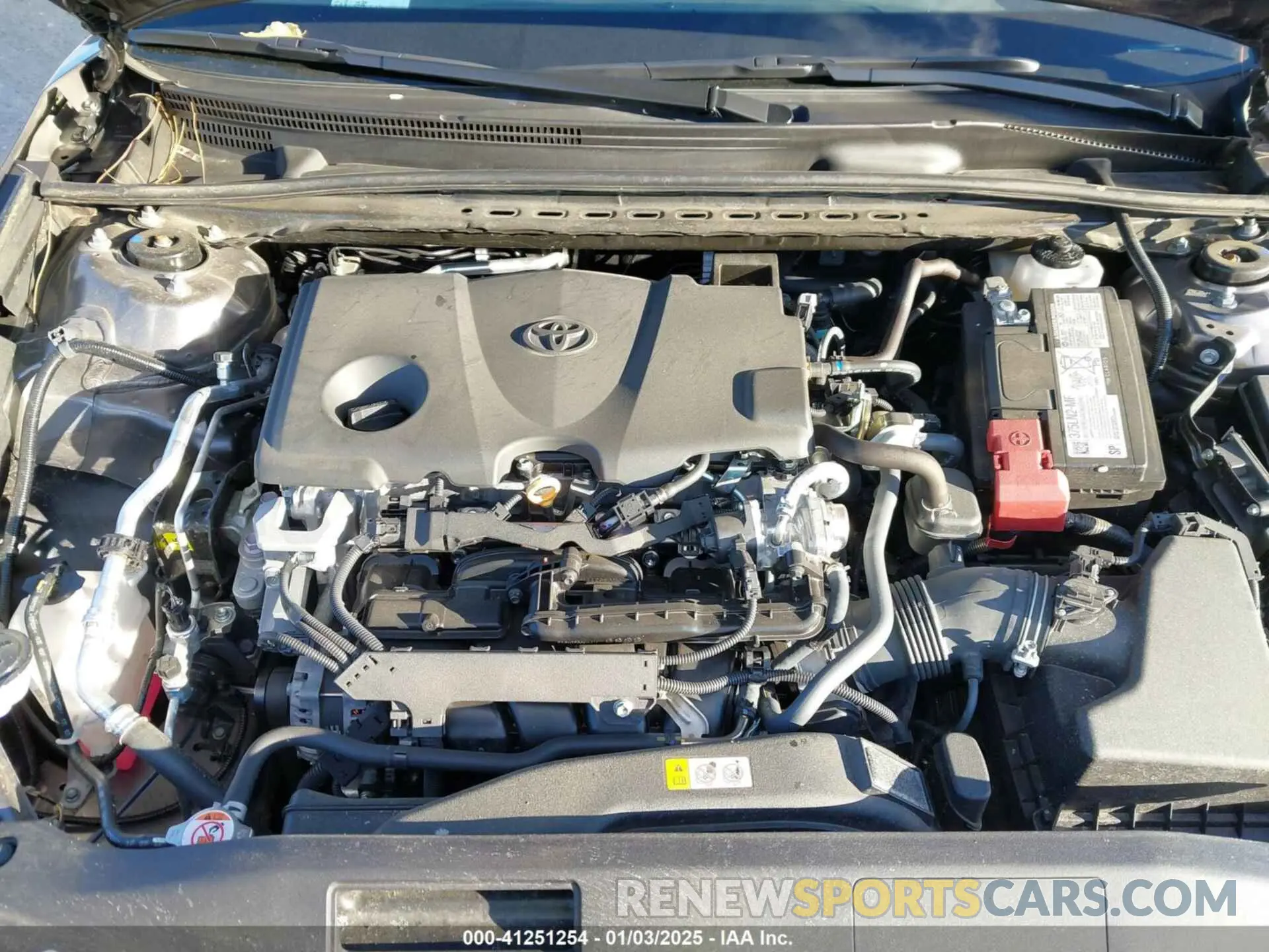 10 Фотография поврежденного автомобиля 4T1G11BKXRU117683 TOYOTA CAMRY 2024