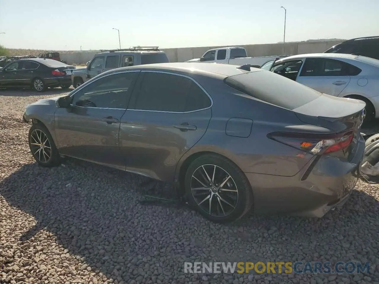 2 Фотография поврежденного автомобиля 4T1G31AK0RU628878 TOYOTA CAMRY 2024