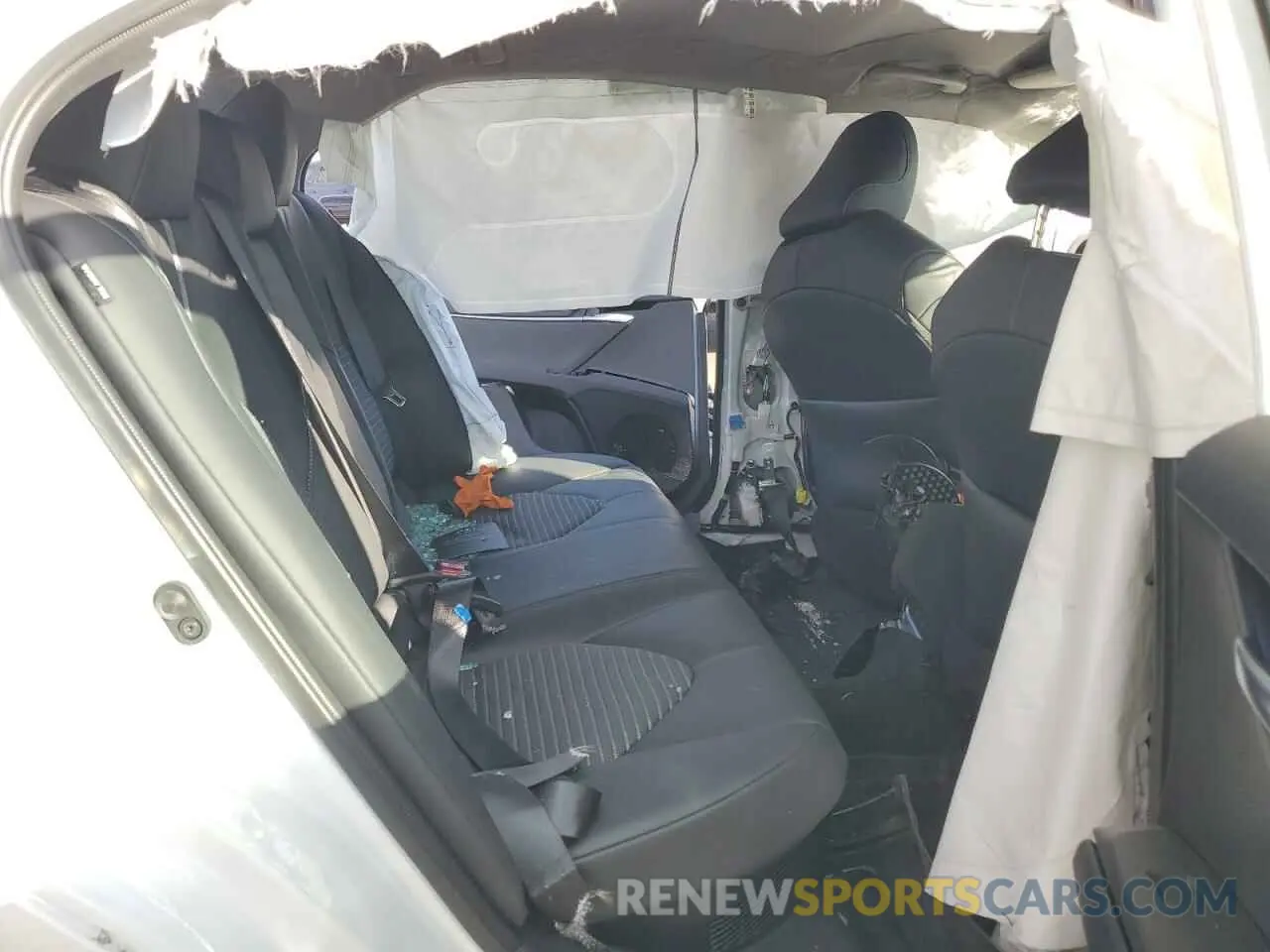 10 Фотография поврежденного автомобиля 4T1G31AK1RU624371 TOYOTA CAMRY 2024