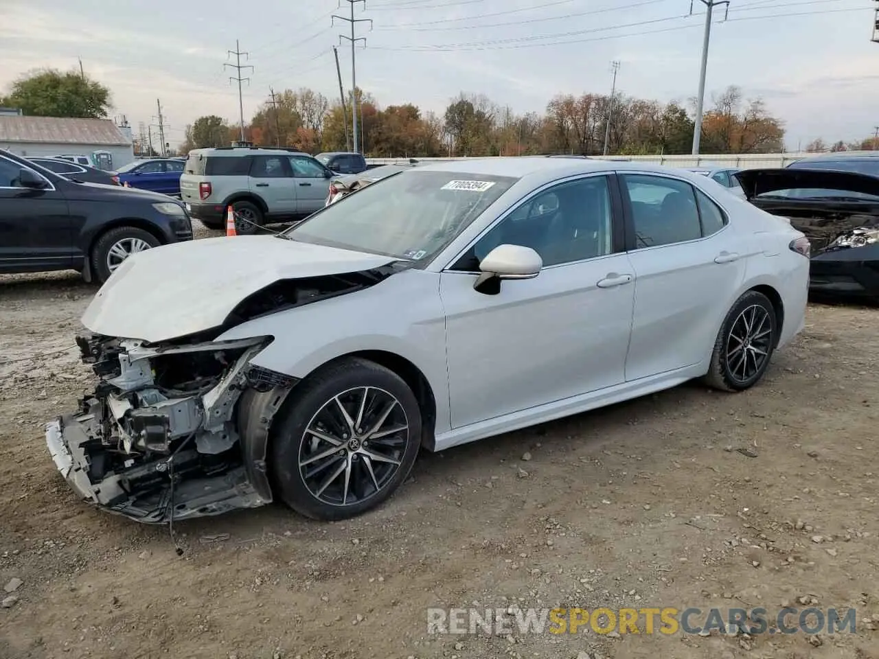 1 Photograph of a damaged car 4T1G31AK6RU066209 TOYOTA CAMRY 2024