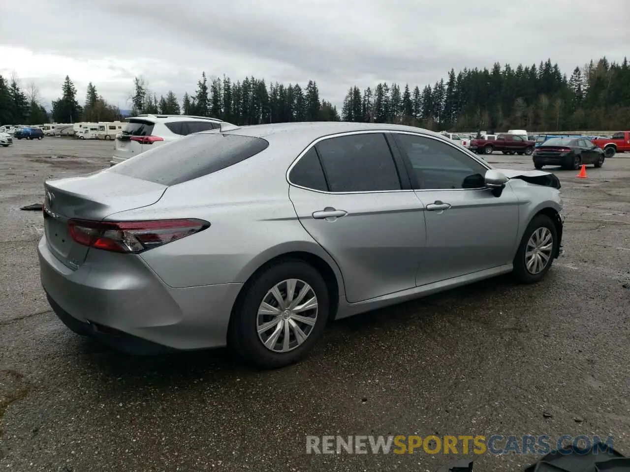 3 Фотография поврежденного автомобиля 4T1H31AK4RU078976 TOYOTA CAMRY 2024