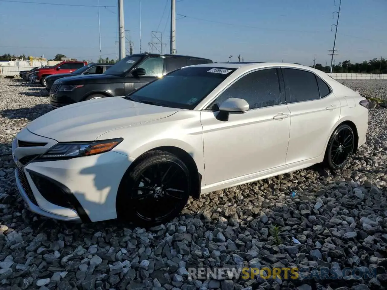 1 Photograph of a damaged car 4T1K31AK0RU622377 TOYOTA CAMRY 2024